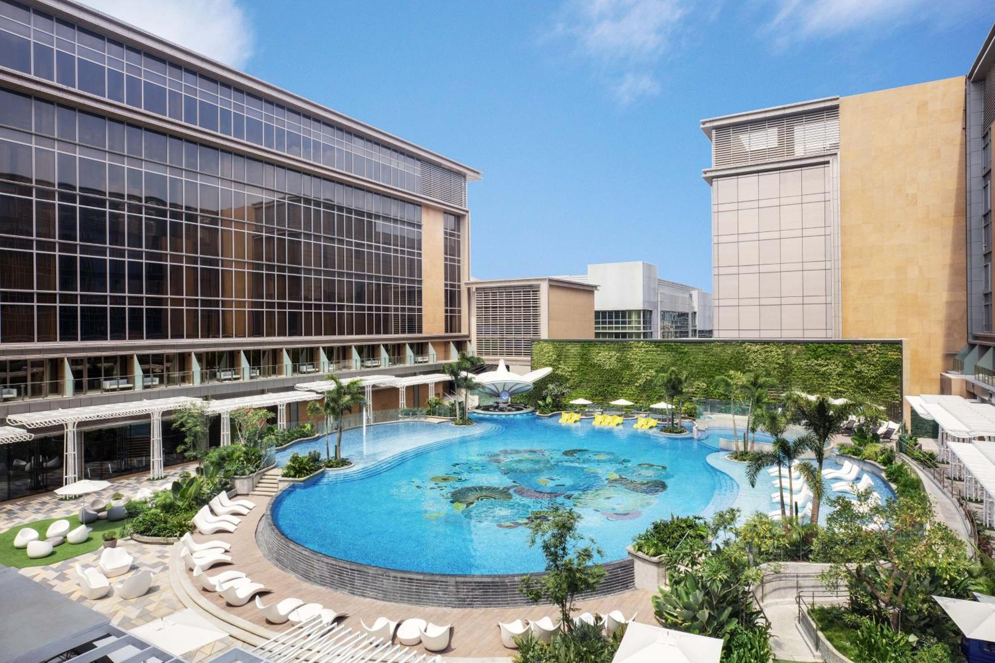 Sheraton Manila Hotel At Newport World Resorts Пасай Экстерьер фото